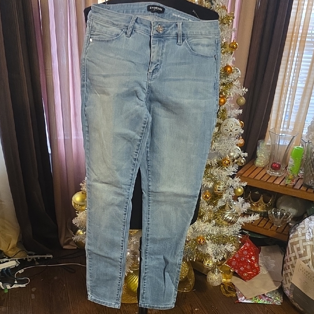 Bebe Women's Light Blue Heartbreaker Skinny Jeans - Picture 10 of 16